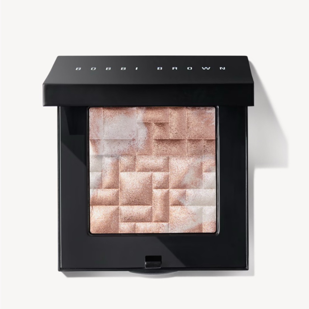 Bobbi Brown Highlighting Powder in Pink Glow